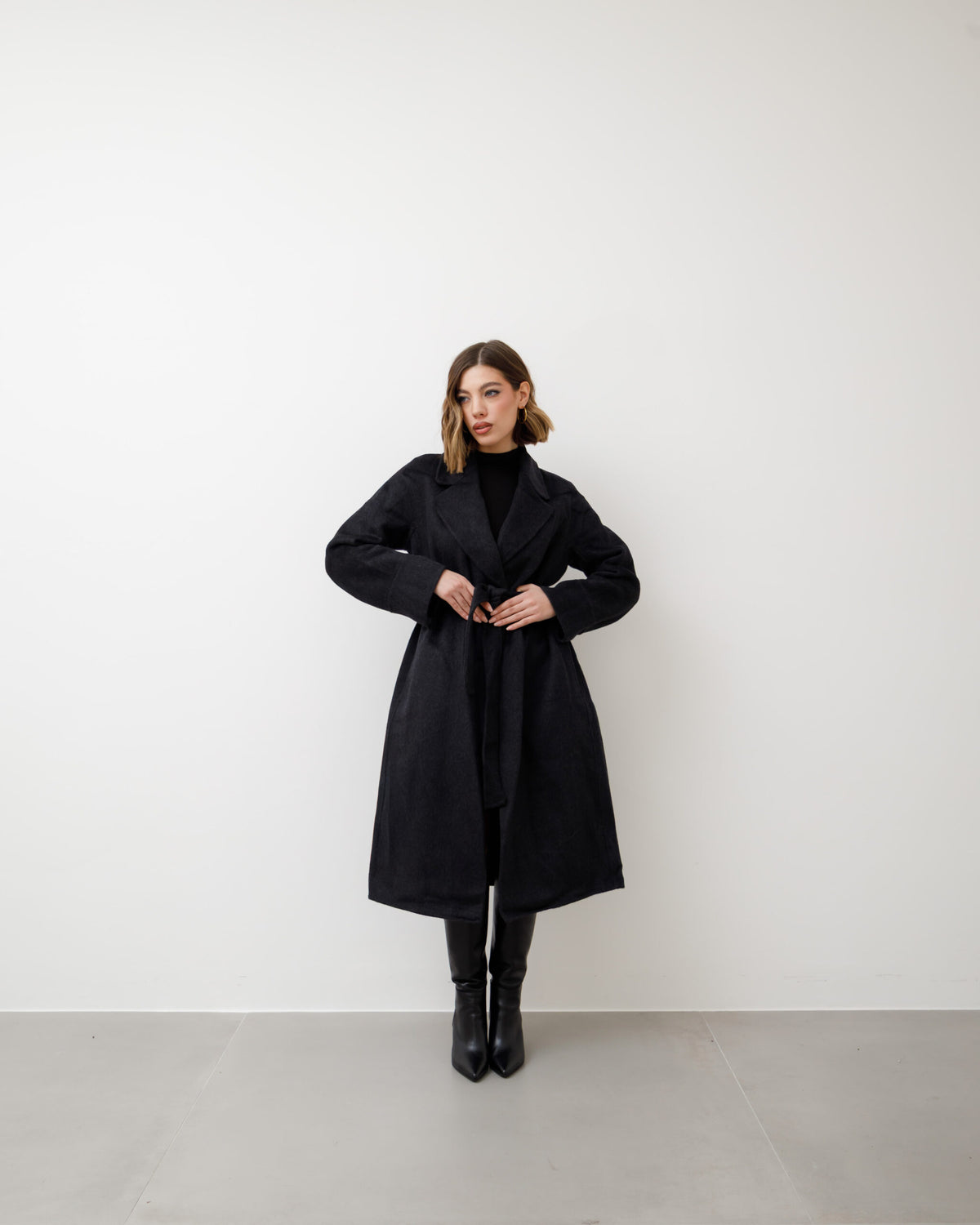 Cappotto in lana con cintura - L12508  INC