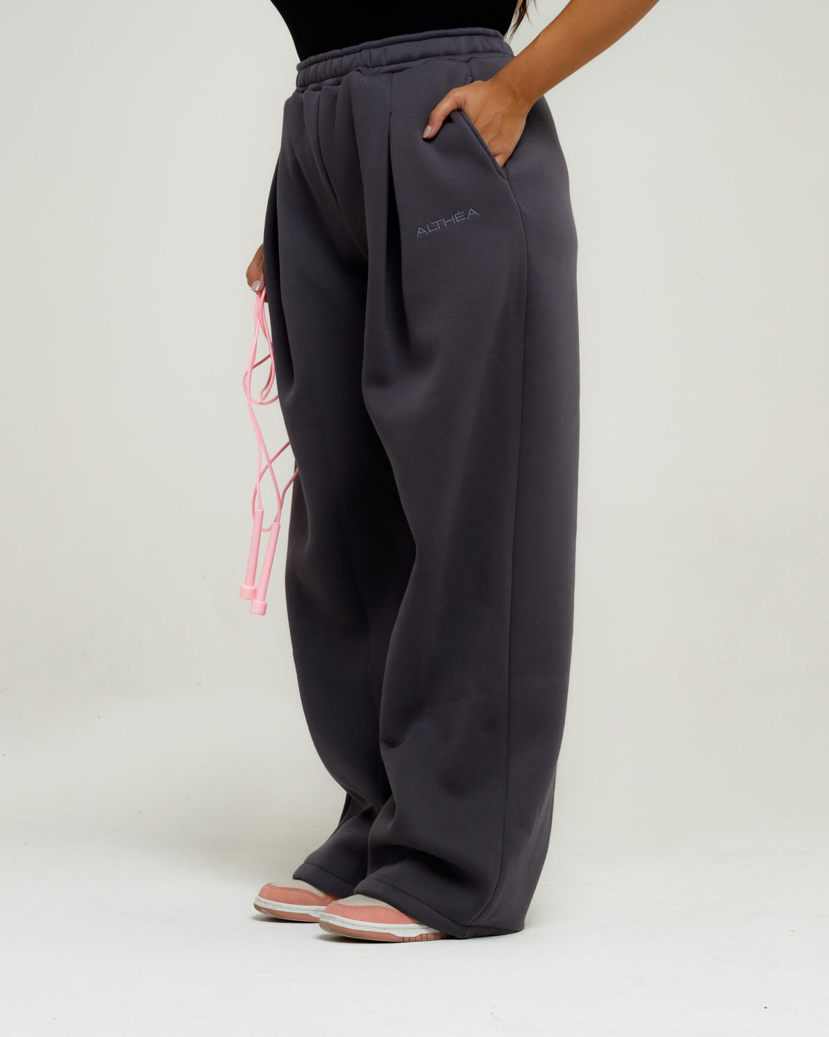 Pantaloni jogger con pinces ALTHÉA - C140