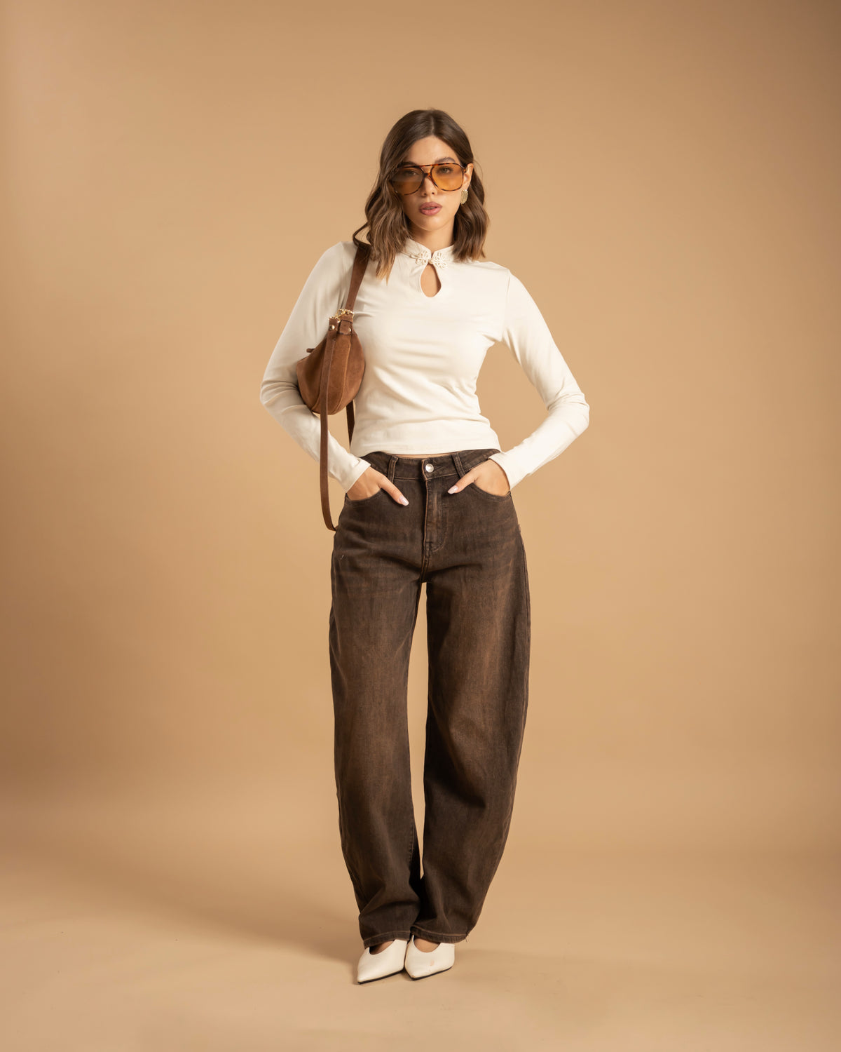Maglia aderente con alamari - H70659