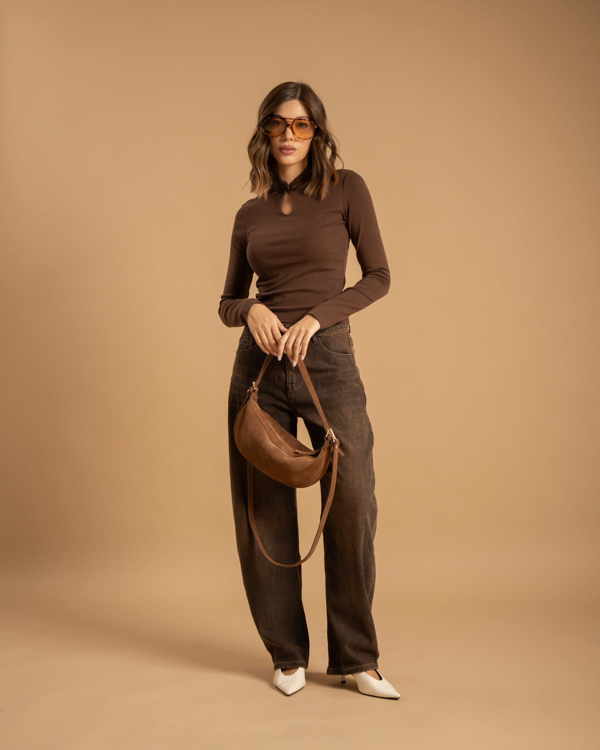 Maglia aderente con alamari - H70659