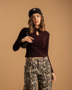 Maglia aderente con alamari - H70659