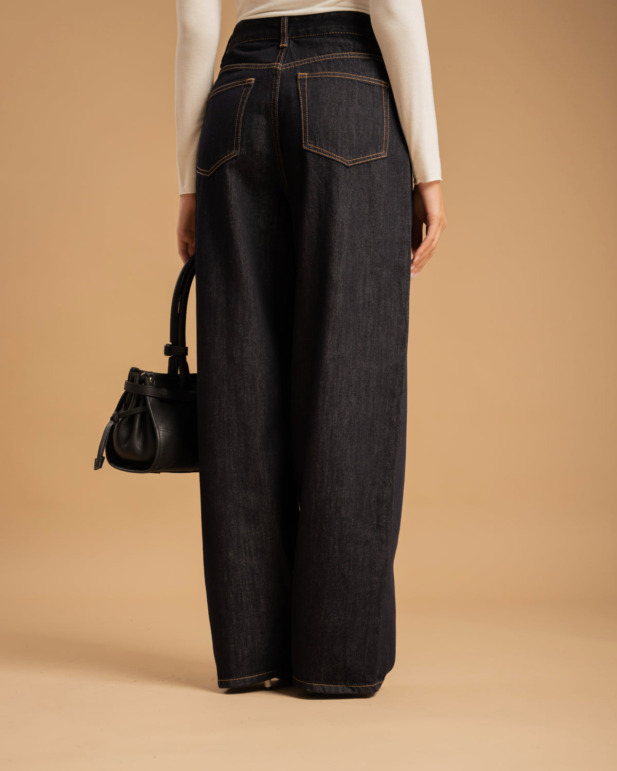 Jeans ampi con ricami - H5927