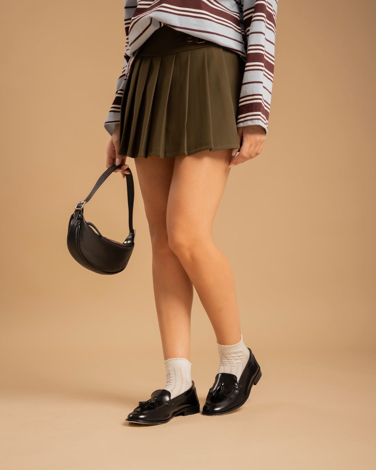 Minigonna shorts a pieghe - V6011