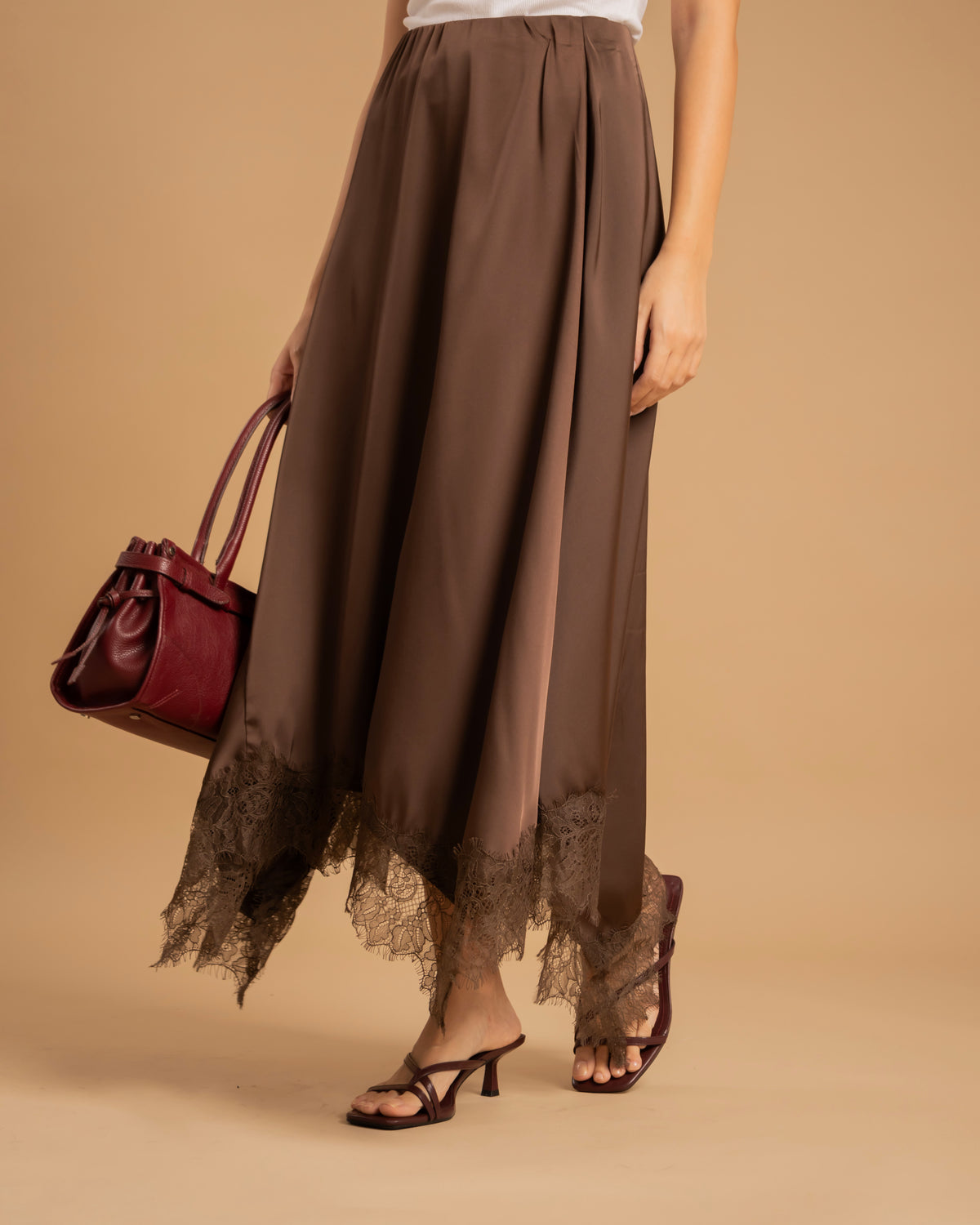 Gonna satin e pizzo MARRONE - 9793