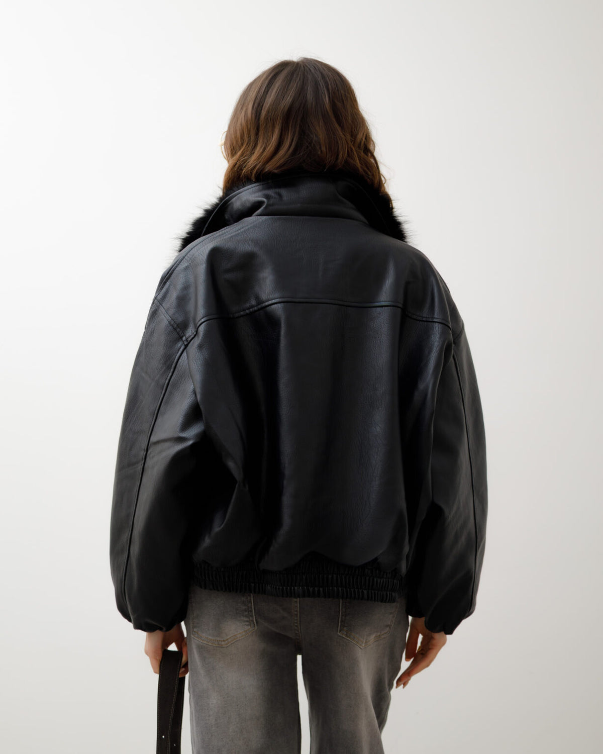 Bomber in finta pelle con eco-fur - D12081