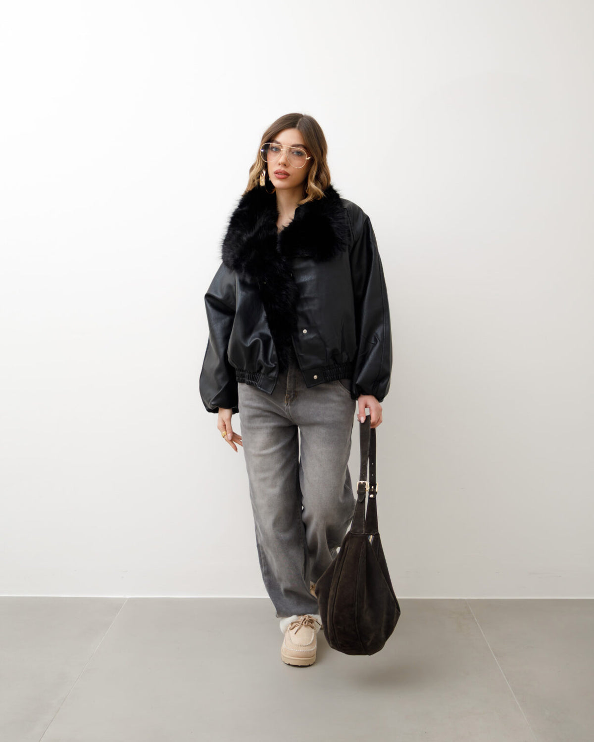 Bomber in finta pelle con eco-fur - D12081