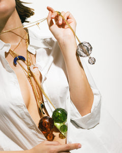 Collana lunga con sfere pendenti - ECL2282