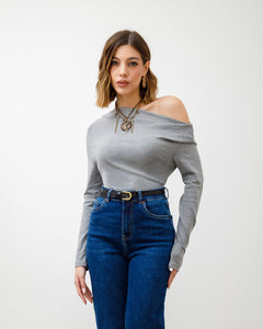 Maglia in cotone con spalla scoperta - H12085