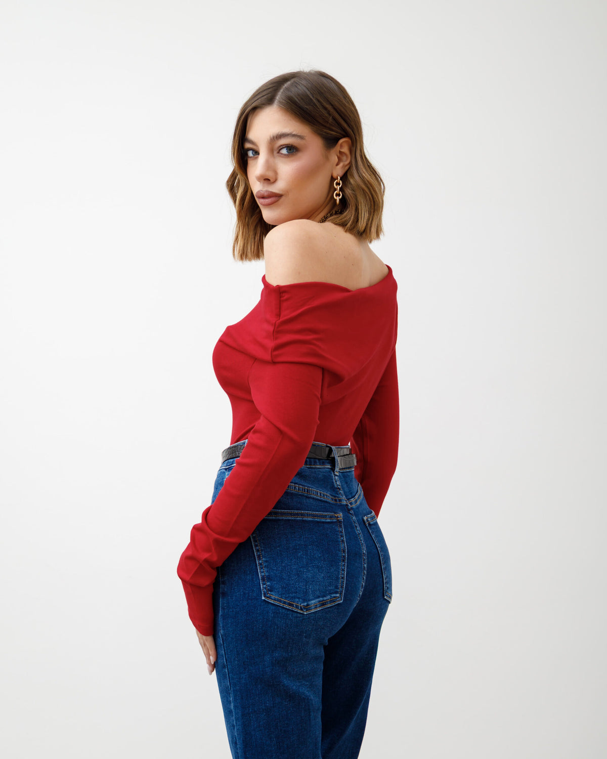 Maglia in cotone con spalla scoperta - H12085