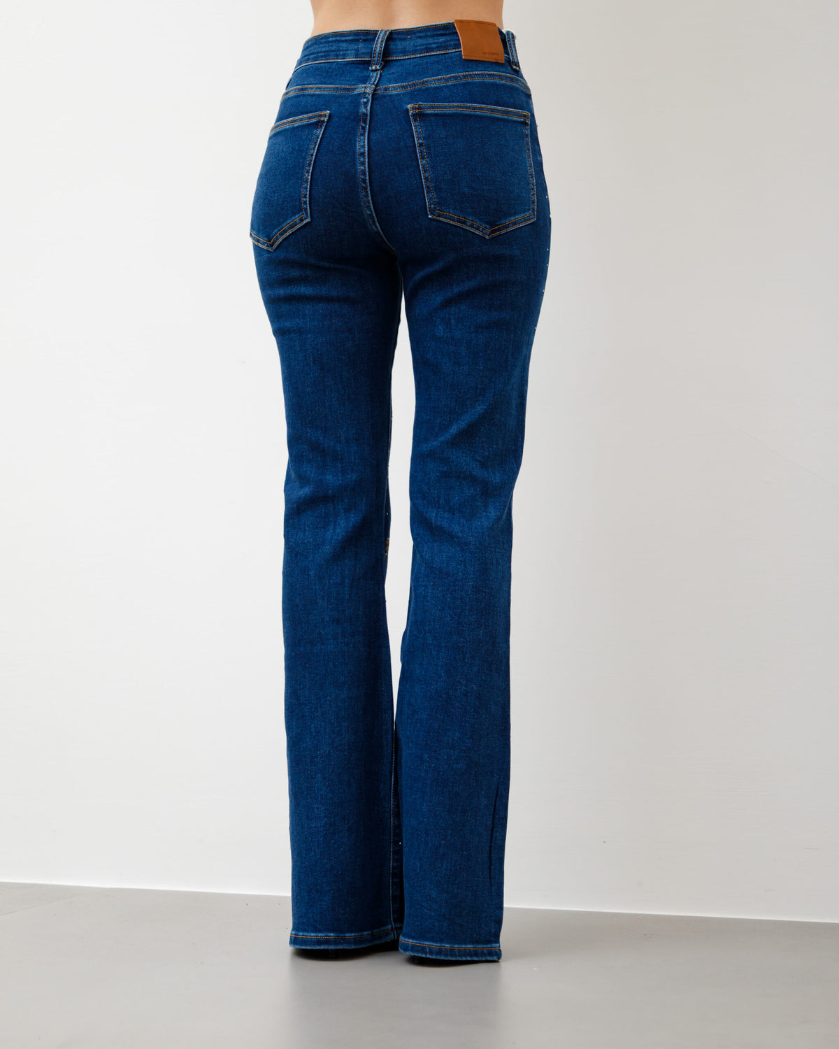 Jeans a zampa con fiori e strass - SK2510-9