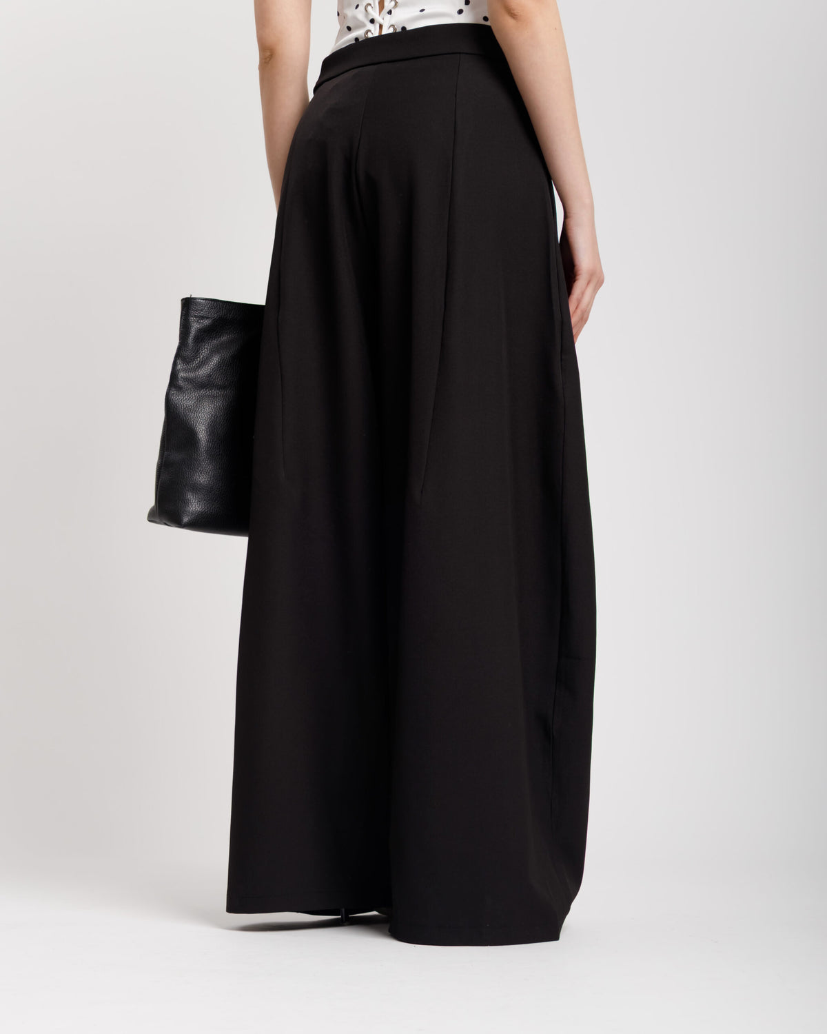 Pantaloni palazzo con pieghe NERO - KLL1