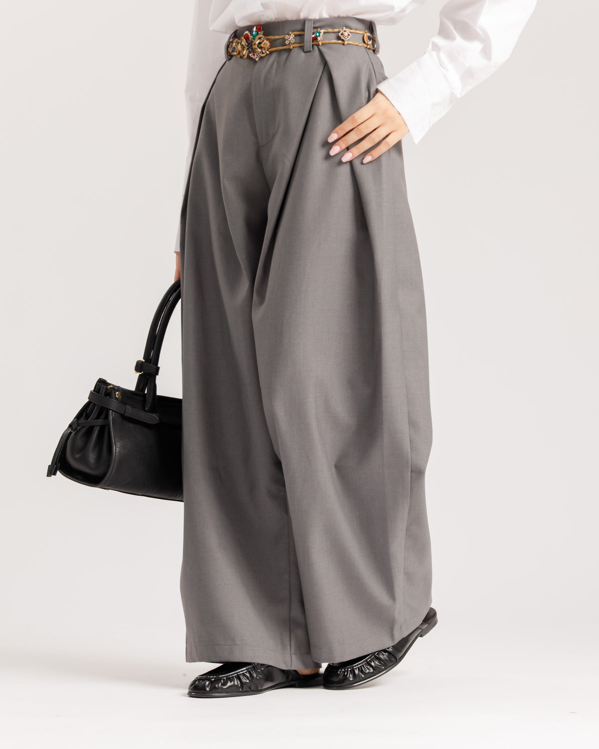 Pantaloni ampi con pinces - CHY9078