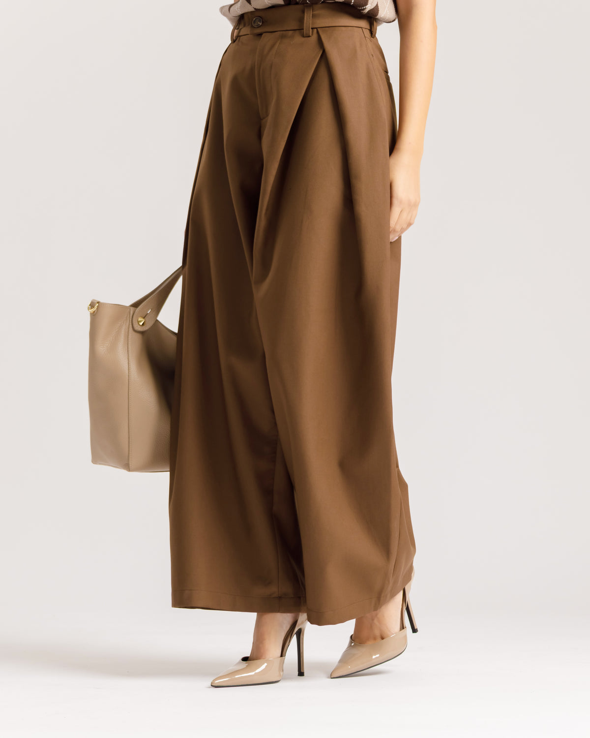 Pantaloni ampi con pinces - CHY9078