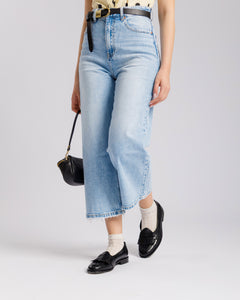 Jeans capri blu slavato  - H3375