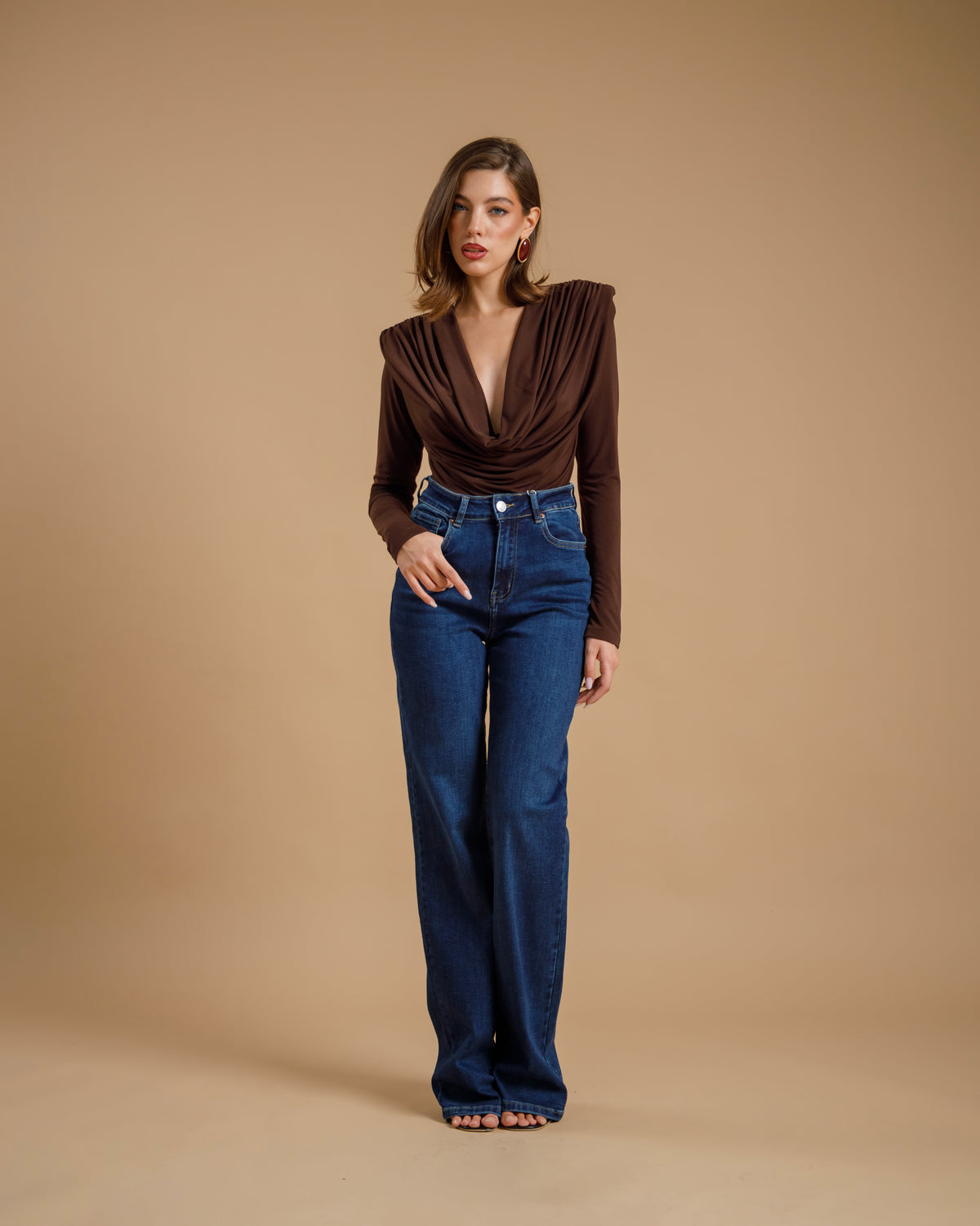 Maglia con scollo - 9960