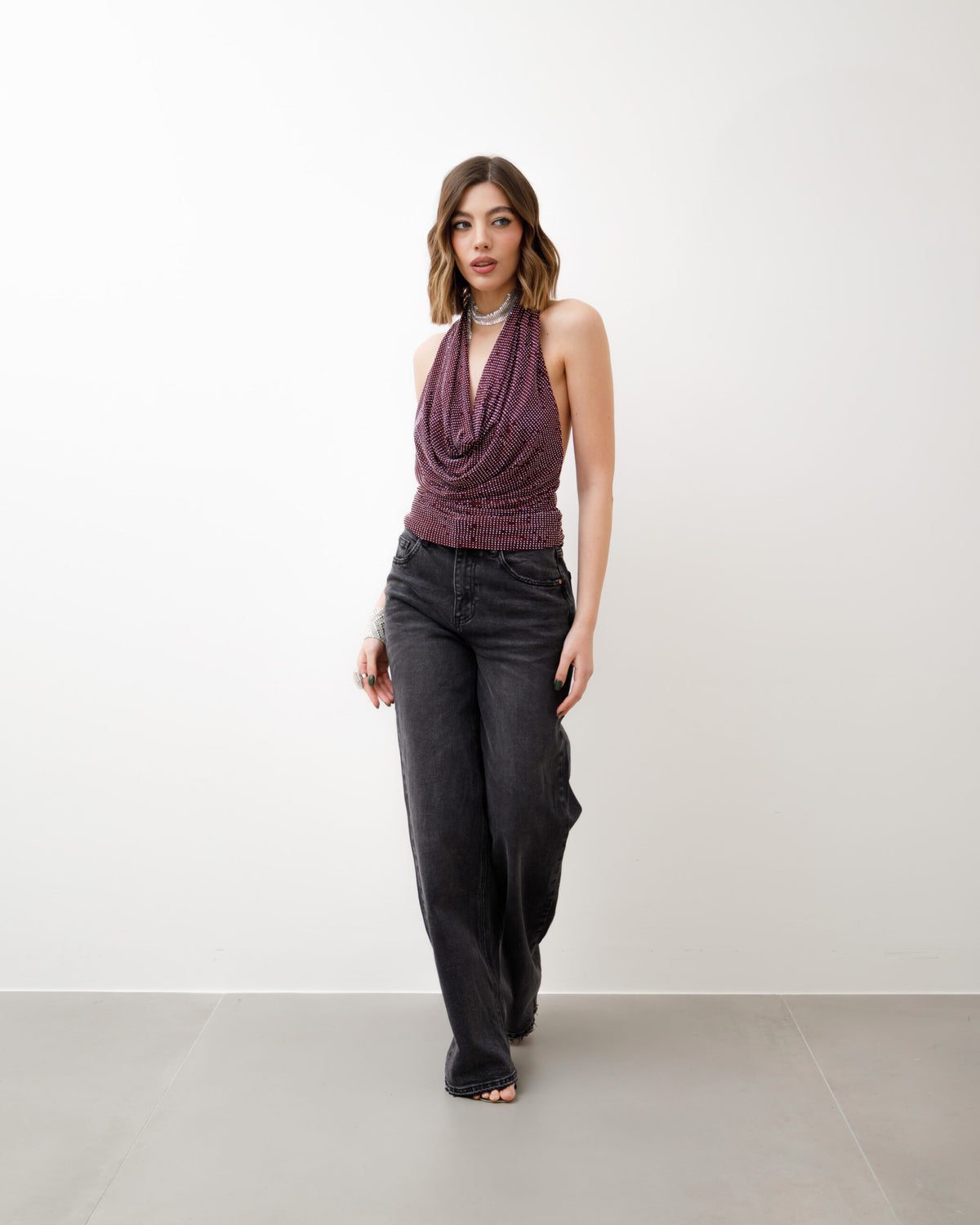 Top scollato con strass - 23490 slcn