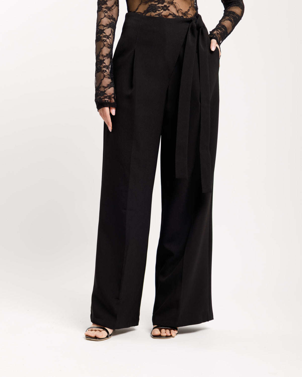 Pantaloni palazzo con fusciacca NERO - M778