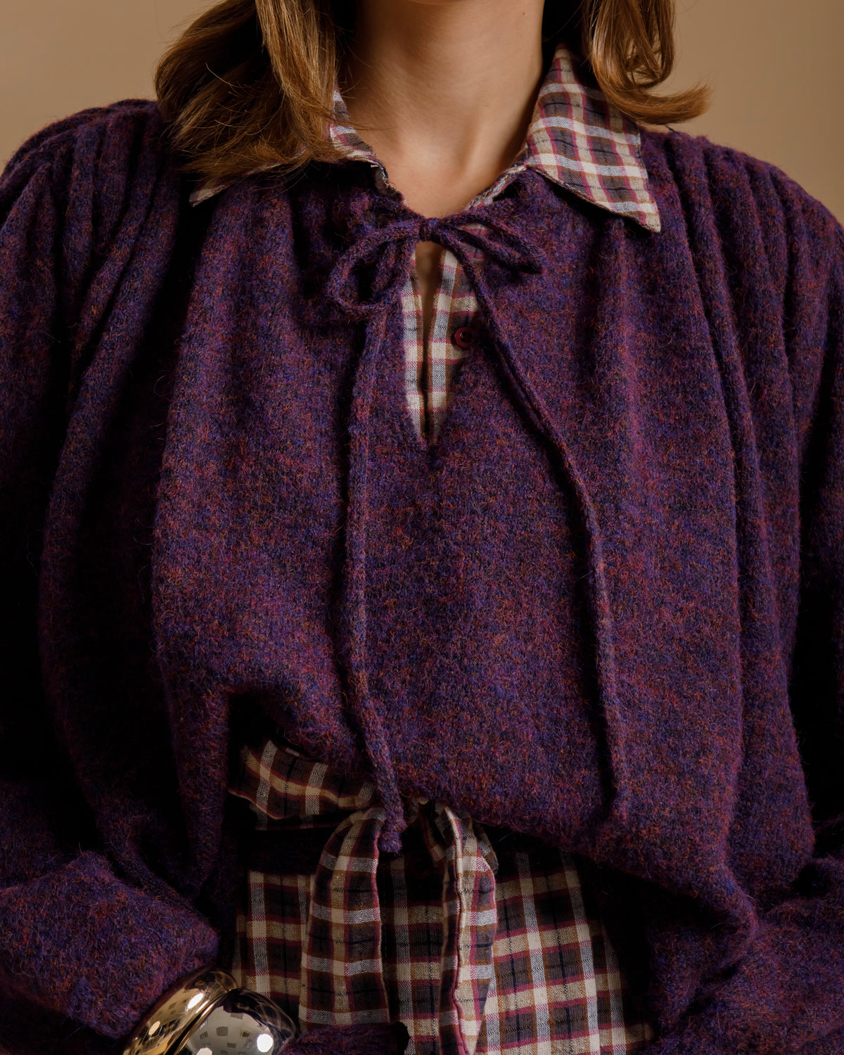 Maglione in lana con laccetto - AO8503
