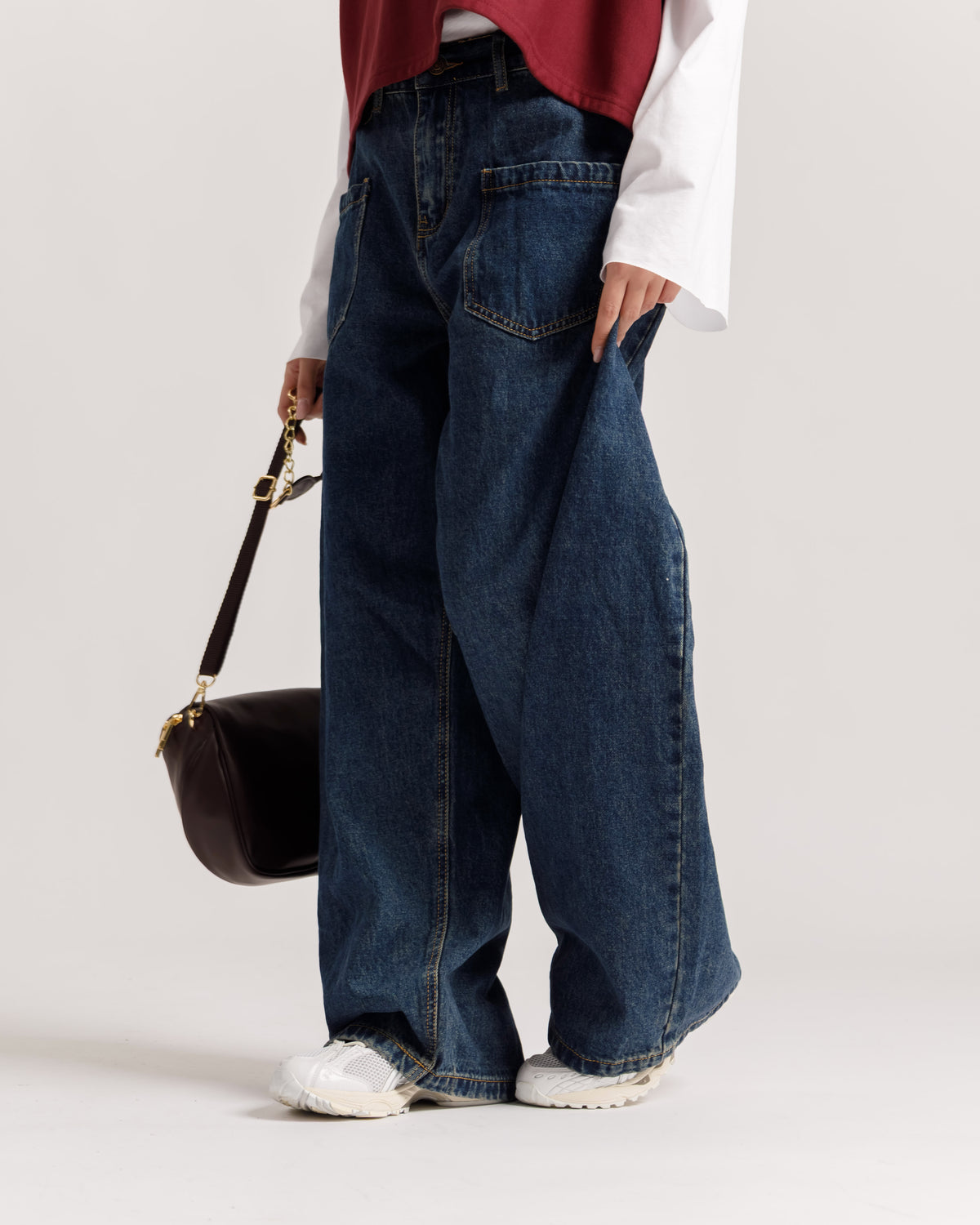 Jeans con tasche e risvolto - L1537