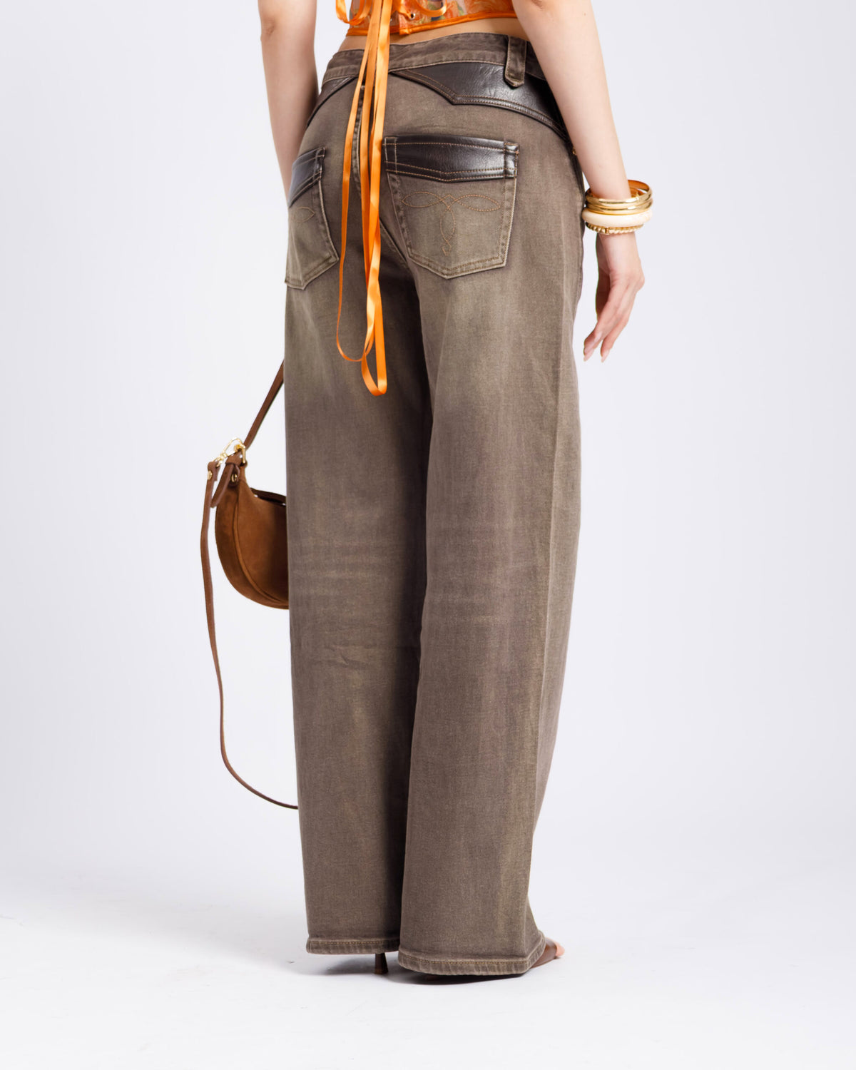 Jeans baggy con dettagli in finta pelle - H5553