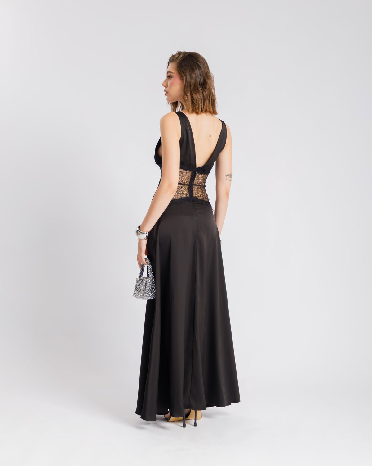 Abito lungo  satin e pizzo - U30522