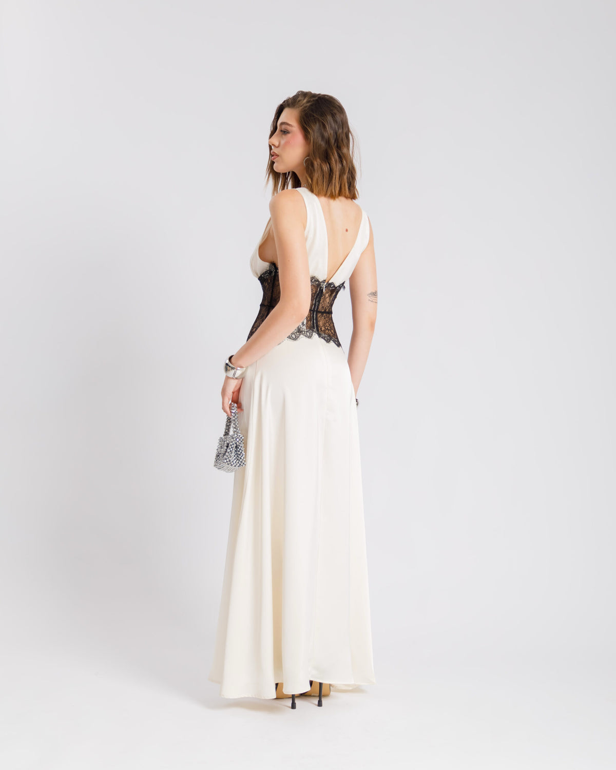 Abito lungo  satin e pizzo - U30522
