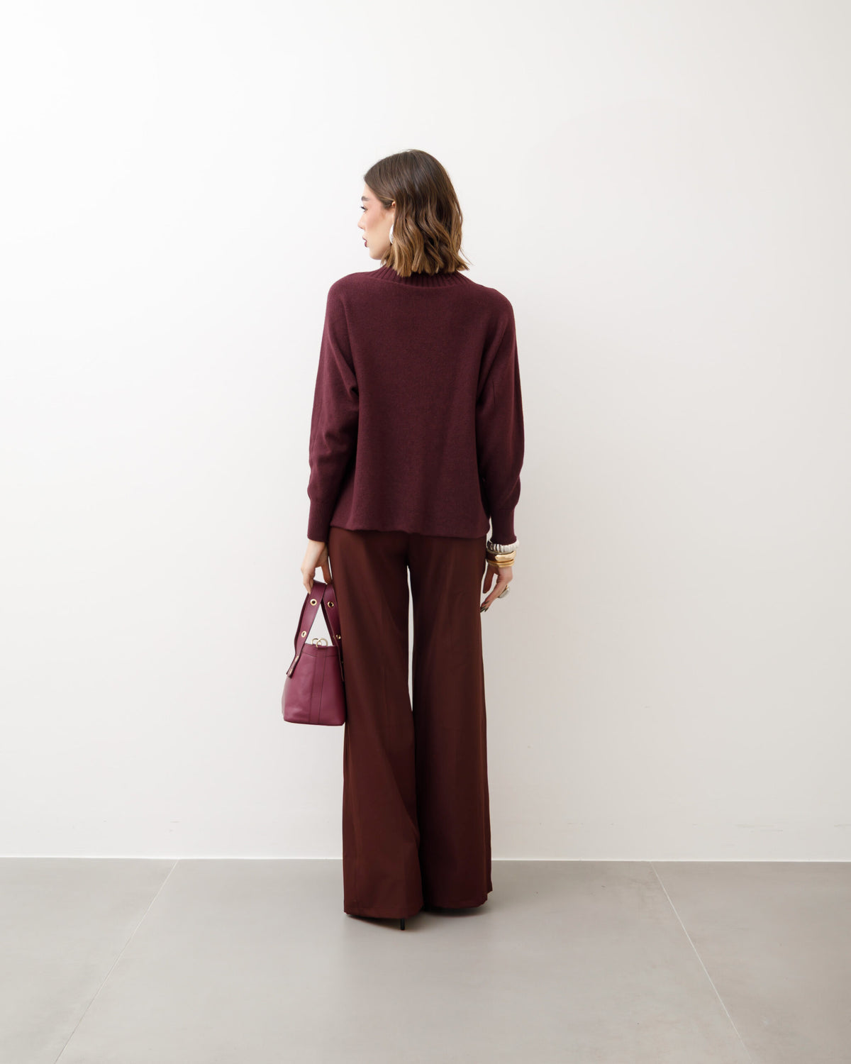 Pantaloni ampi con cintura - M774