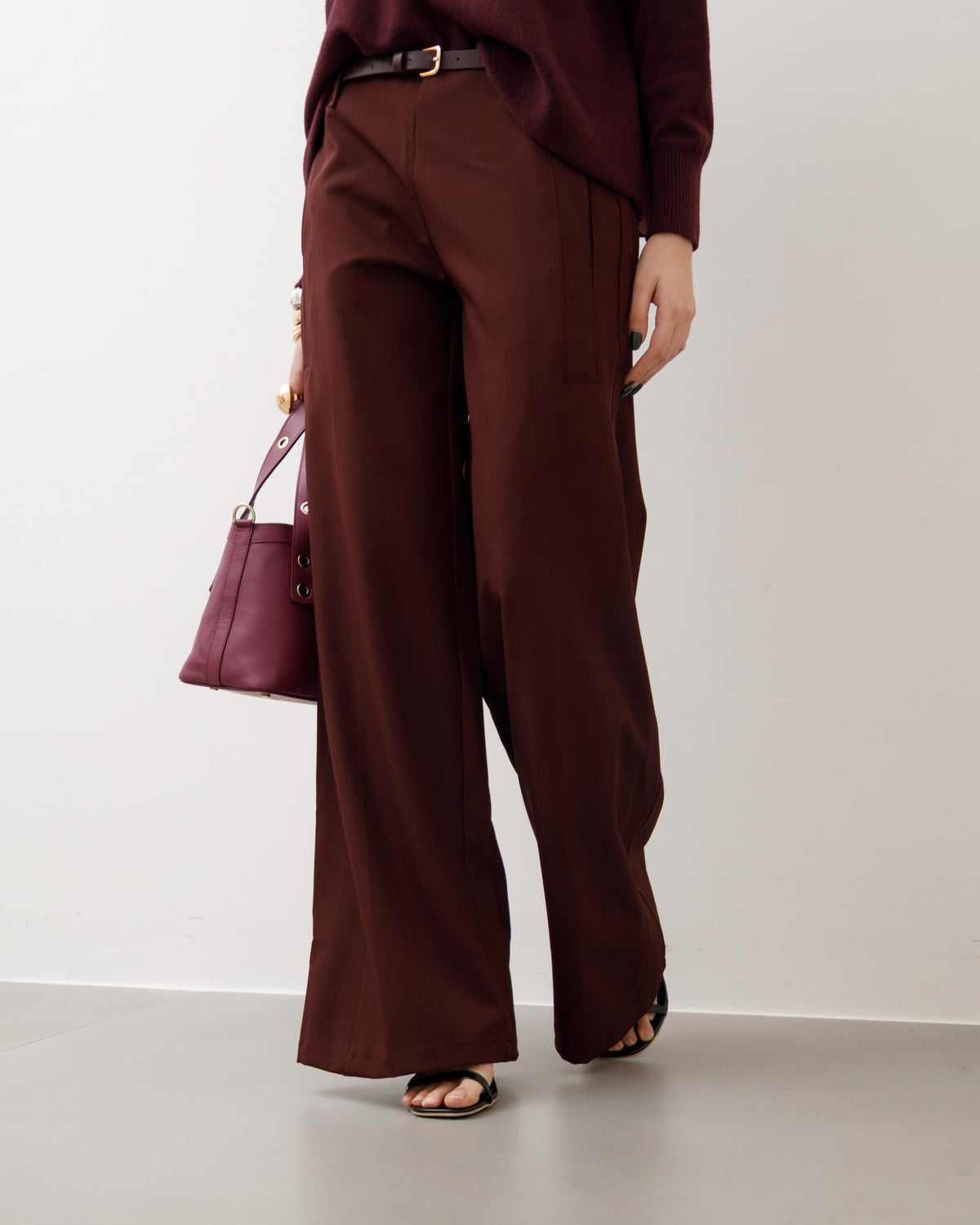 Pantaloni ampi con cintura - M774