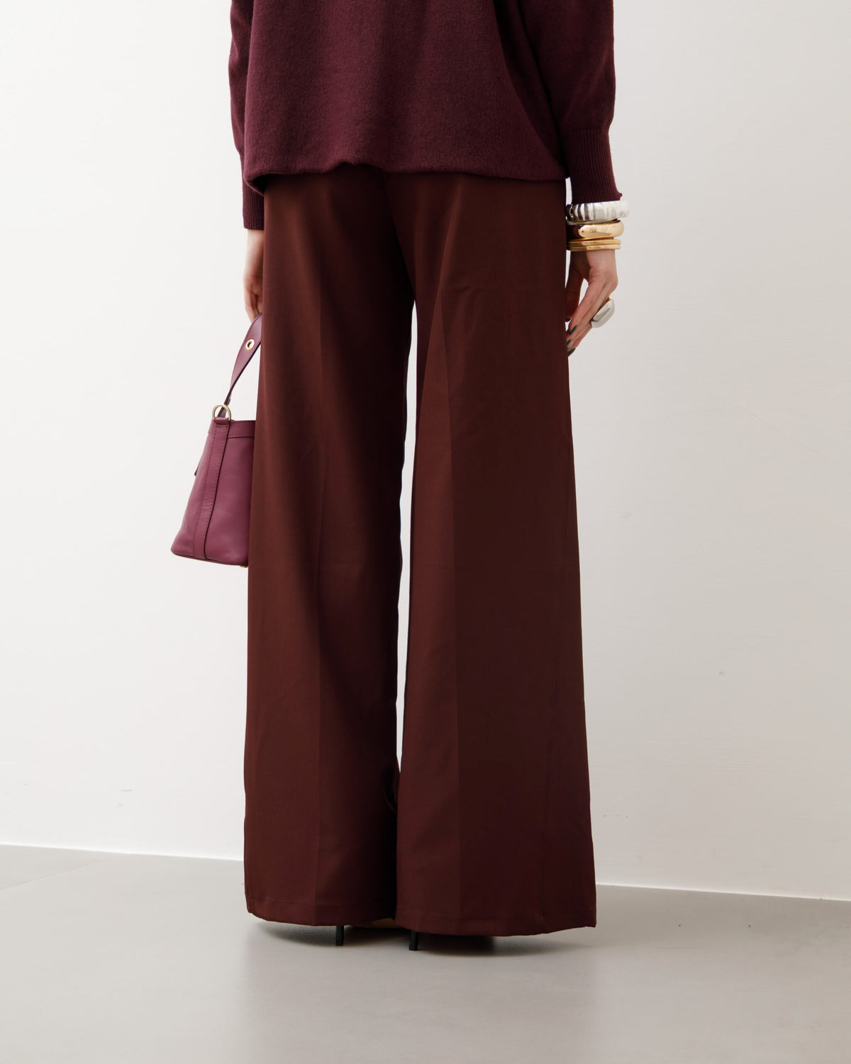 Pantaloni ampi con cintura - M774