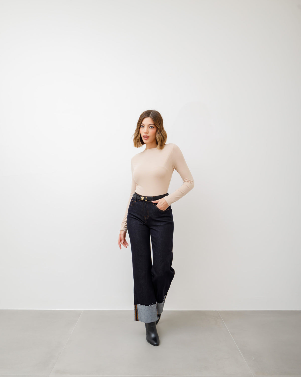 Maglia basic con scollo - 5612
