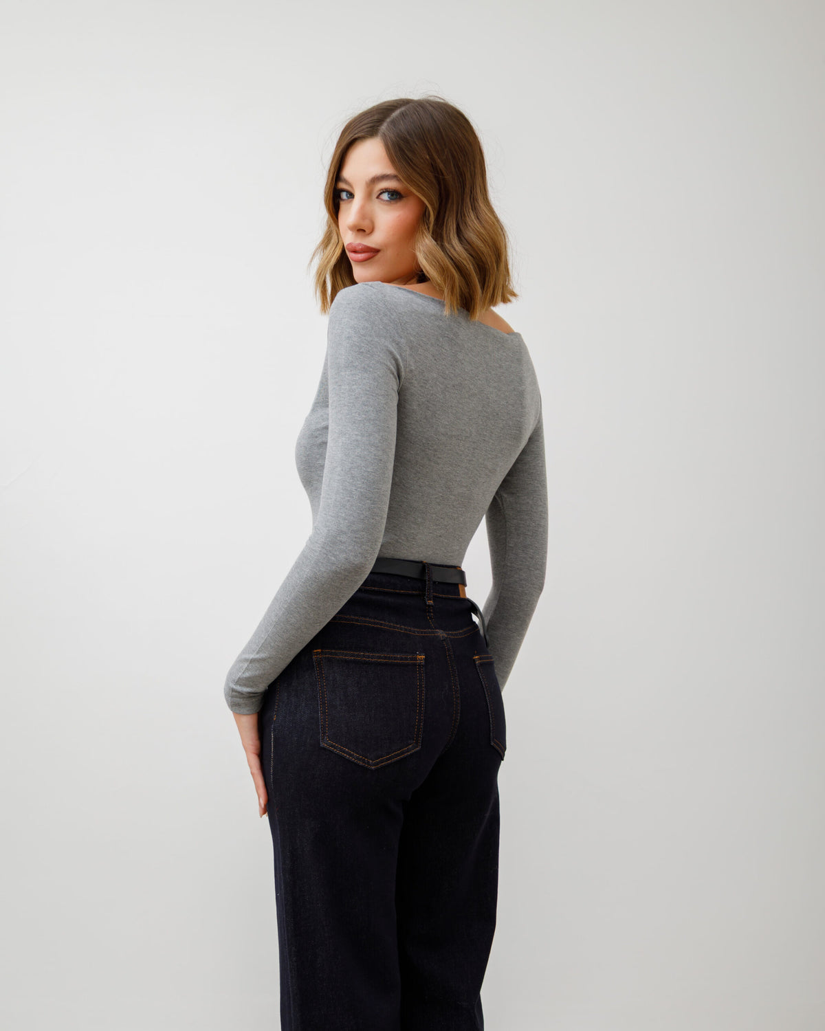 Maglia basic con scollo - 5612