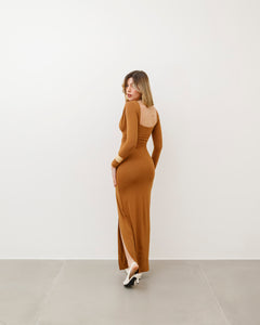 Abito lungo con scollo - 0050