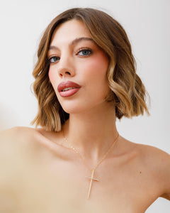 Collana in acciaio con croce pendente - N514