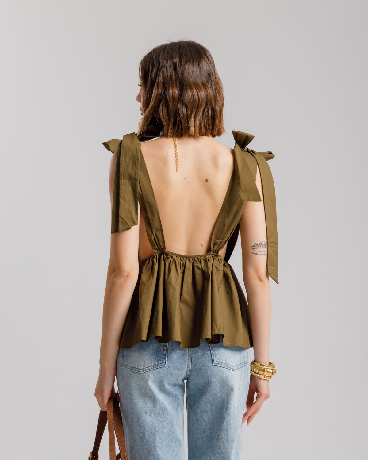 Top in cotone con balza - 10571