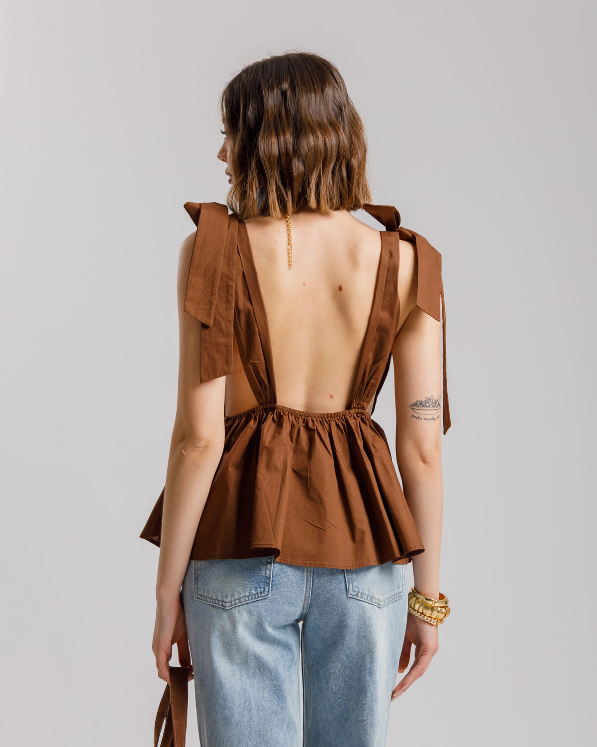 Top in cotone con balza - 10571