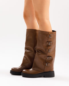 Stivali in pelle con fibbie MARRONE - 4004