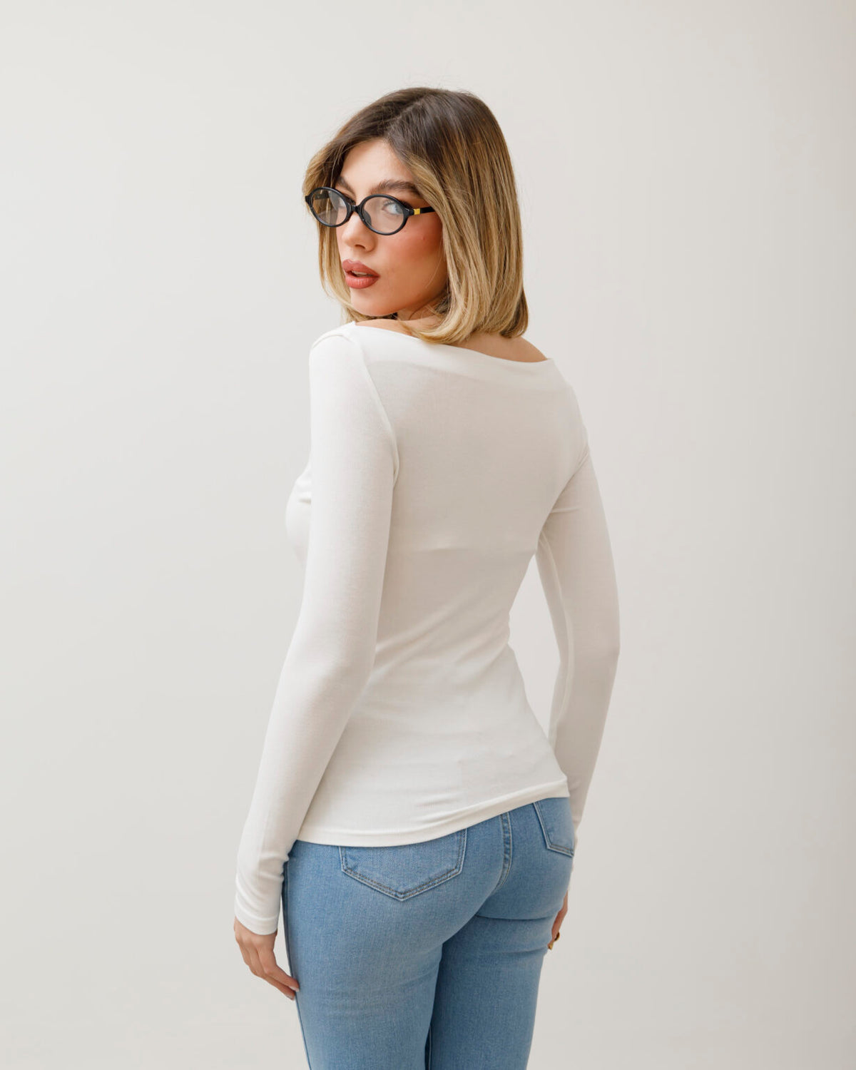 Maglia basic con scollo - 5612